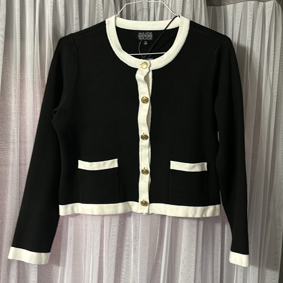 NWOT Elegant black and white cardigan with gold buttons! - Picture 4 of 5